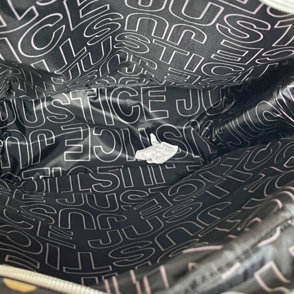 Backpack - Picture 4 of 5